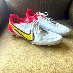 Nike Tiempo Soccer Cleats size 13